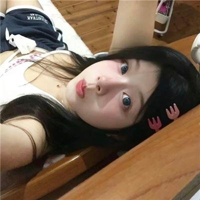 我才不信你是个王子呢